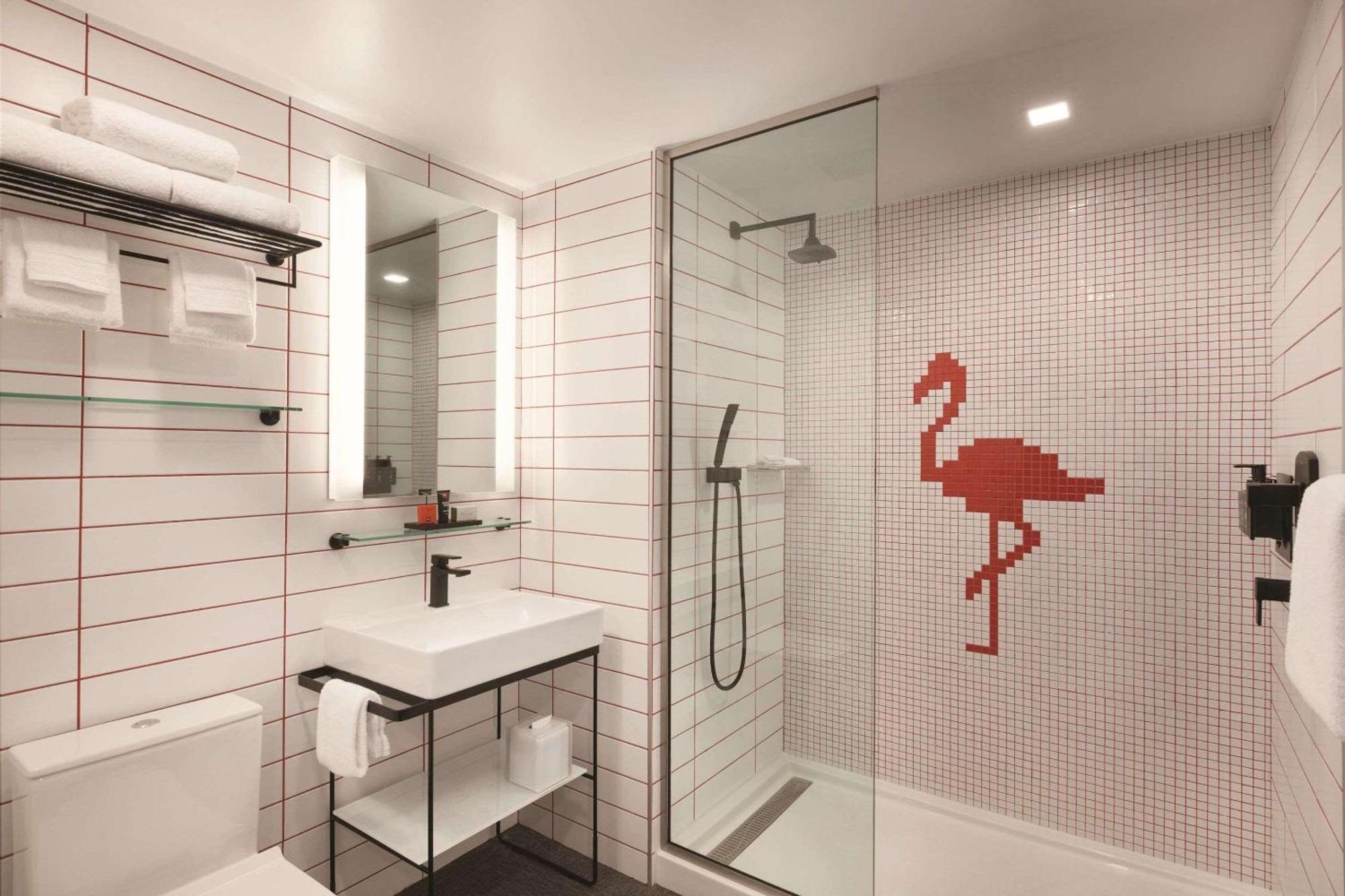 מלון Radisson Red Miami Airport מראה חיצוני תמונה